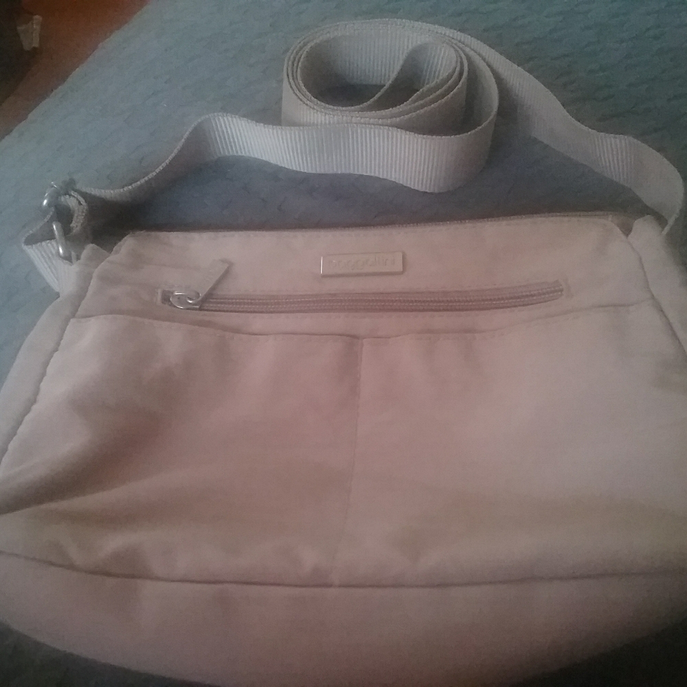 Baggallini Handbag Tan with Zipper Front Pocket and Adjustable Cross Body Strap